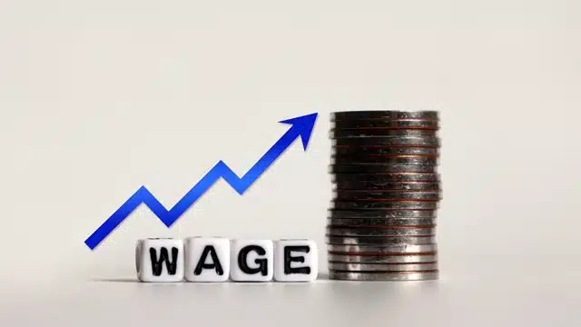 Australian Minimum Wage Hike: How does it impact your study abroad plan